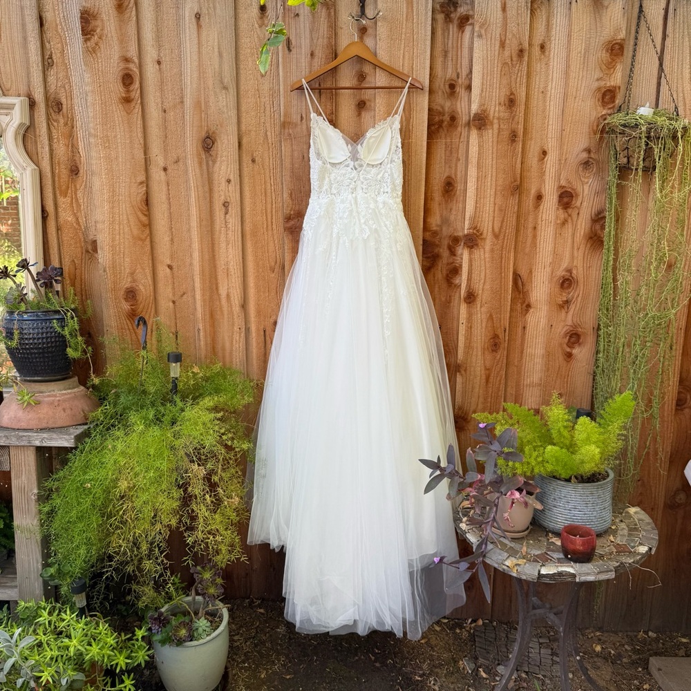 Lulu's White Lace Bridal Dress - Picture 8 of 10